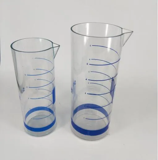 Plast vandkande med låg